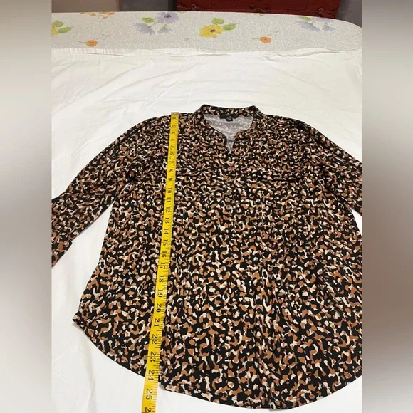 (26) Cocomo Petite Blouse with Black and Brown Pattern - Picture 5 of 15